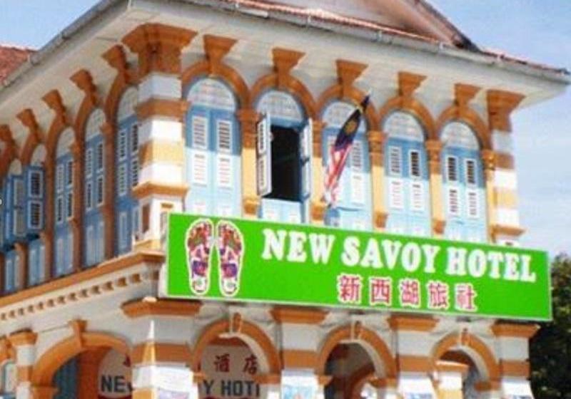ホテル New Savoy