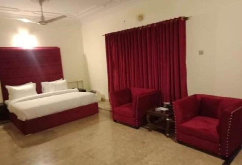 پانسیون Royal Garden