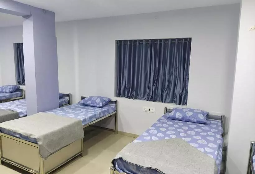 Aamiaismajoitus (B&B) Shiv Sai Dormitory