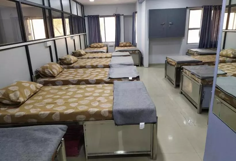Aamiaismajoitus (B&B) Shiv Sai Dormitory