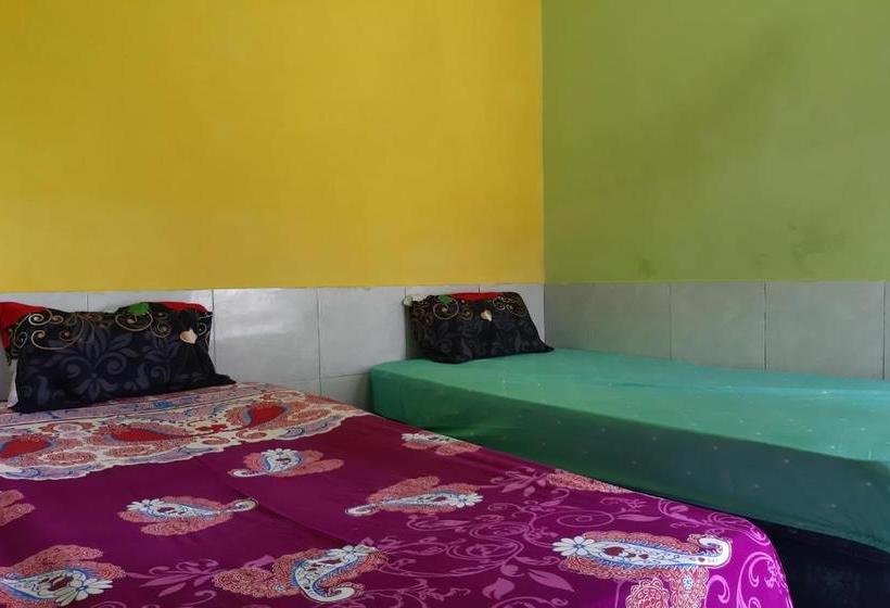 Szálloda Oyo 2937 Nindy Homestay 2