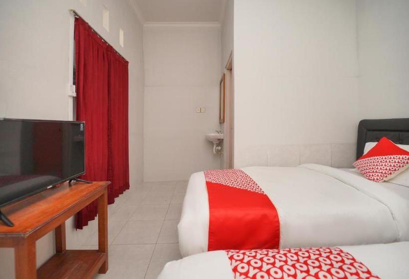 Szálloda Oyo 2937 Nindy Homestay 2