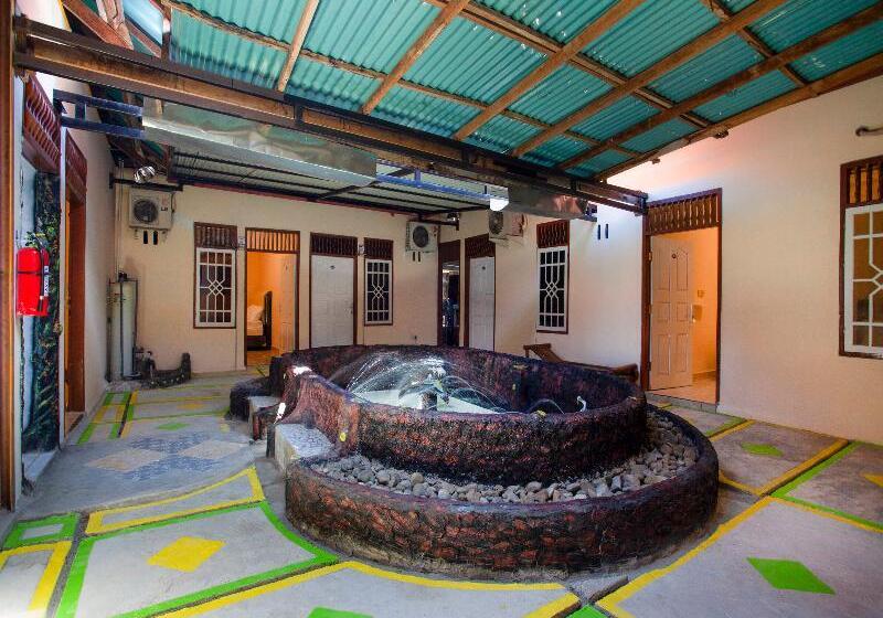 בית מלון כפרי Handira Homestay Syariah Padang Redpartner