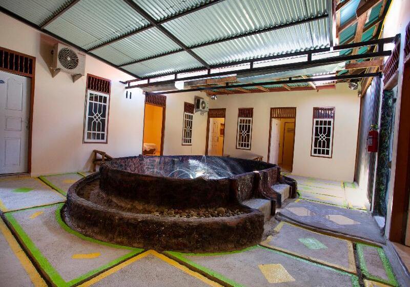 בית מלון כפרי Handira Homestay Syariah Padang Redpartner