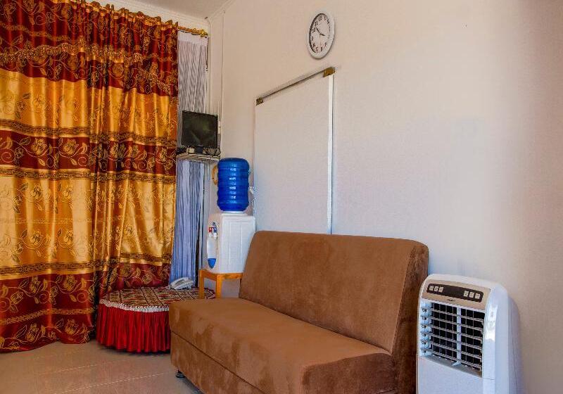 בית מלון כפרי Handira Homestay Syariah Padang Redpartner