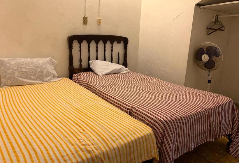 فندق Oyo  Las Palmas Cuyutlan