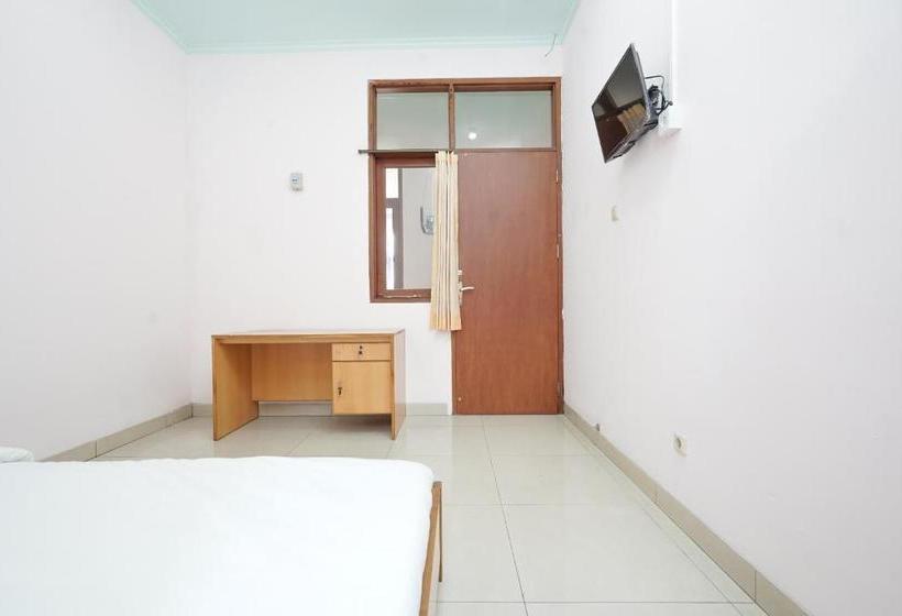 Otel Oyo Life 2084 Pasir Kaliki 165