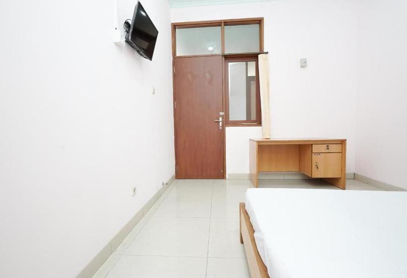 Otel Oyo Life 2084 Pasir Kaliki 165