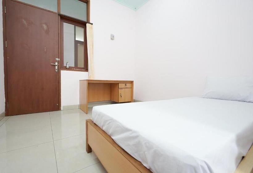 Otel Oyo Life 2084 Pasir Kaliki 165