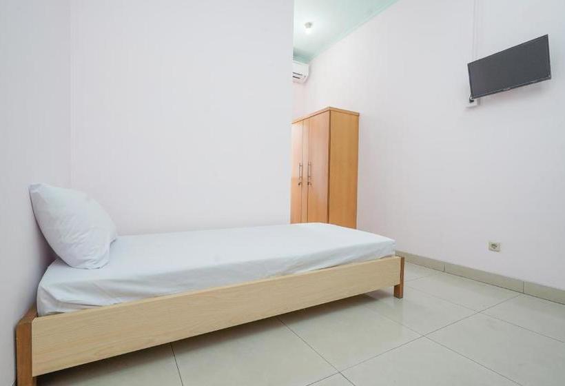 Otel Oyo Life 2084 Pasir Kaliki 165