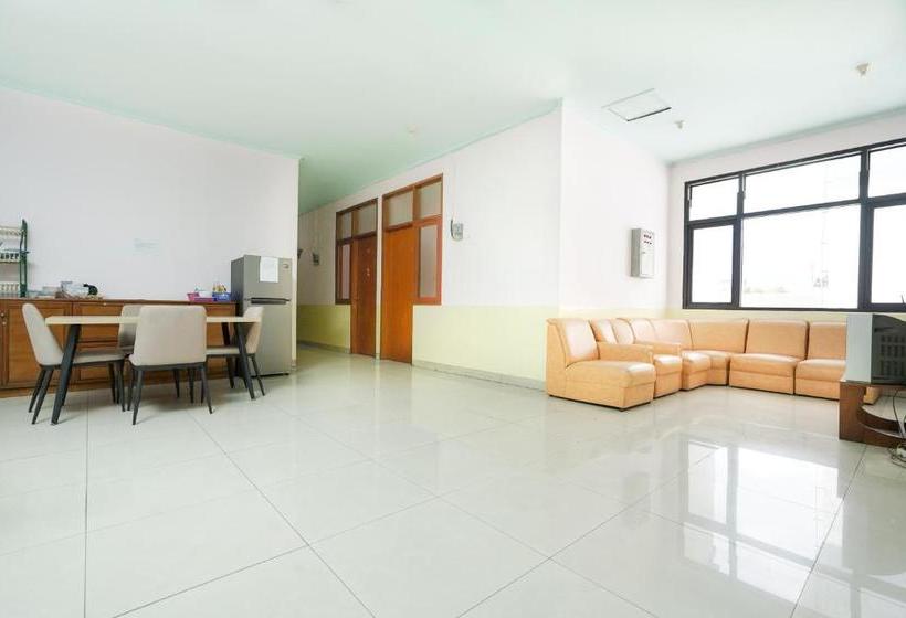 Otel Oyo Life 2084 Pasir Kaliki 165