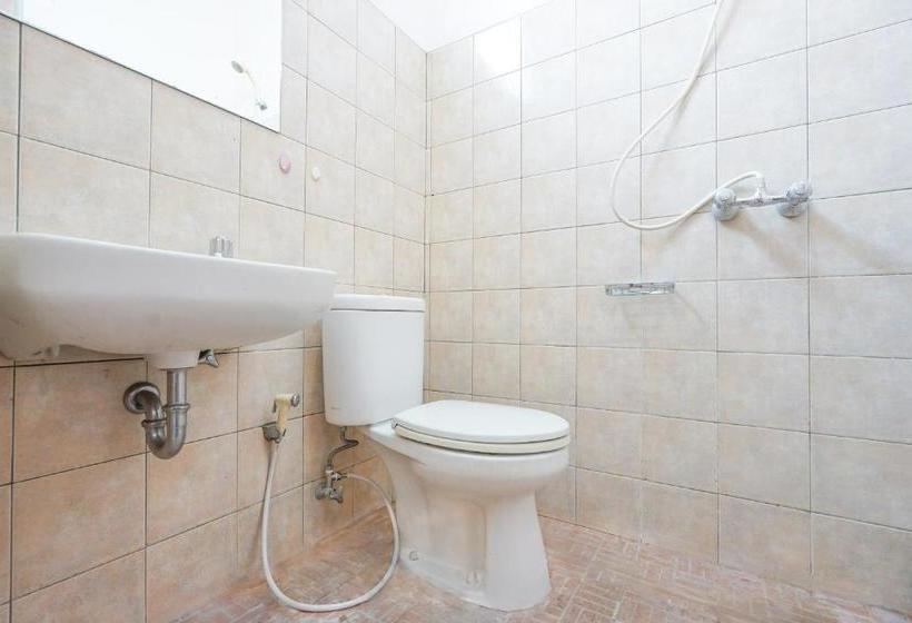 Otel Oyo Life 2084 Pasir Kaliki 165