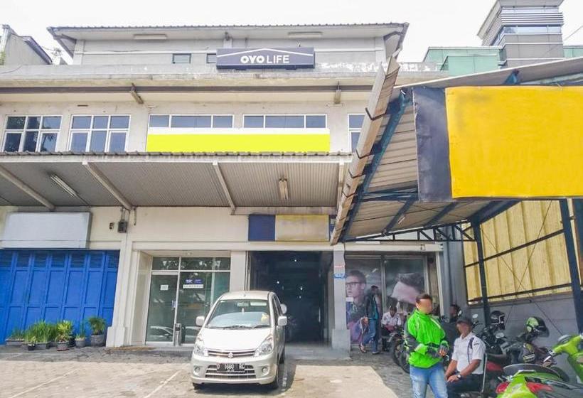 Otel Oyo Life 2084 Pasir Kaliki 165