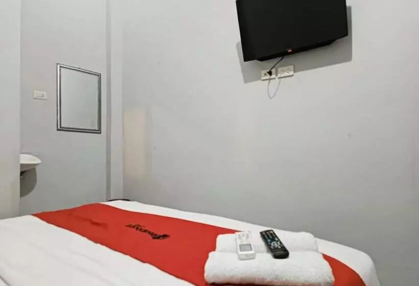 Hotelli Reddoorz Syariah At Jalan Doktor Warsito Lampung
