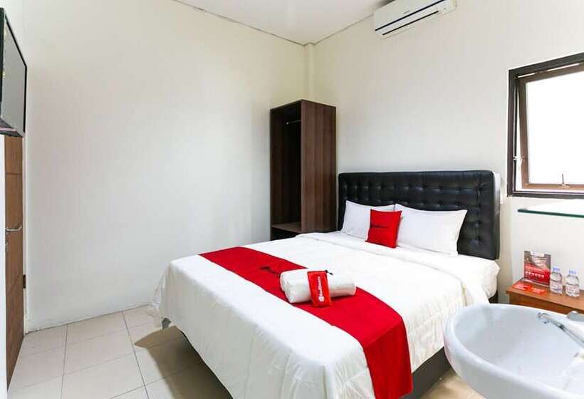 Pensjonat Reddoorz @ Urip Sumoharjo Solo