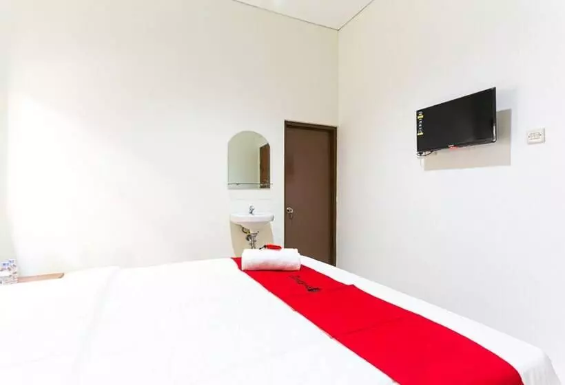 Majatalo Reddoorz @ Urip Sumoharjo Solo