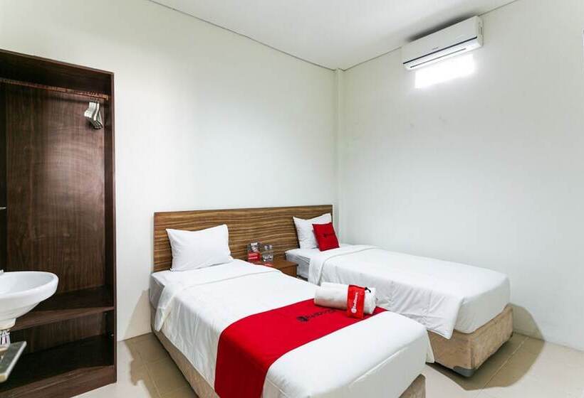 Pensjonat Reddoorz @ Urip Sumoharjo Solo