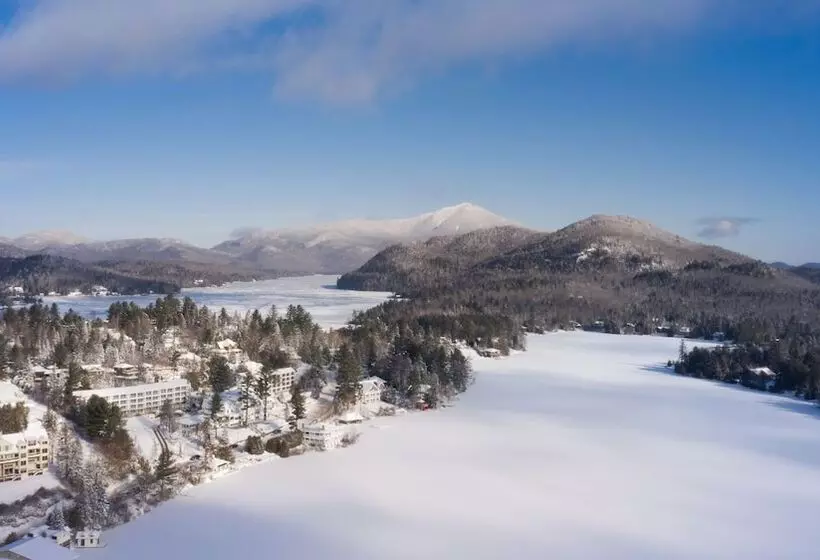 Hotelli Lake Placid Inn Boutique