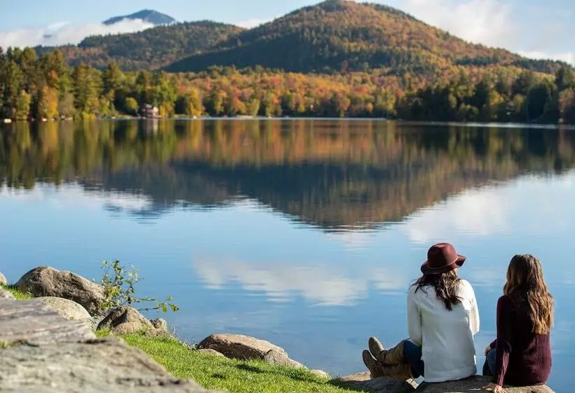 Hotelli Lake Placid Inn Boutique