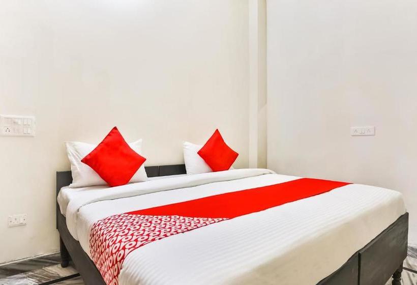 هتل Oyo 69507 Royal King Inn