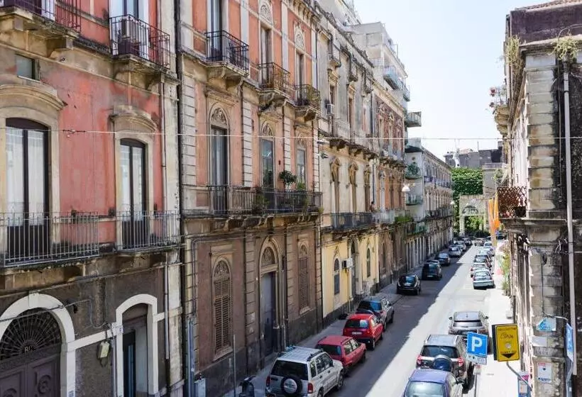 تختخواب و صبحانه Fantastic Dream