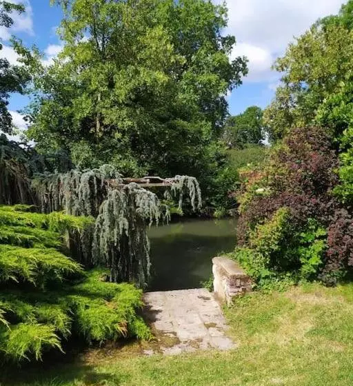 تختخواب و صبحانه L'echappée Belle