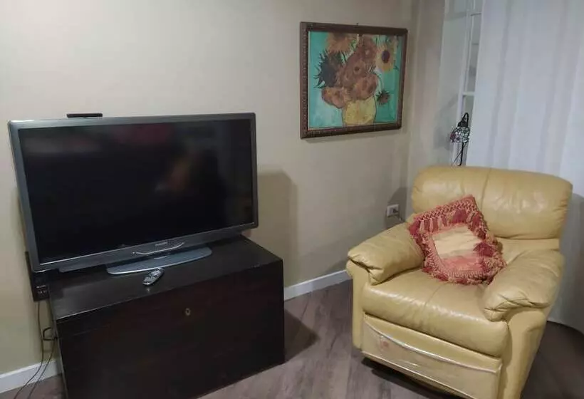 تختخواب و صبحانه Open