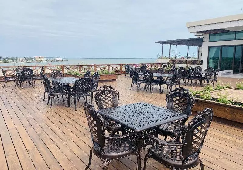 Hotelli Golden Bay Belize