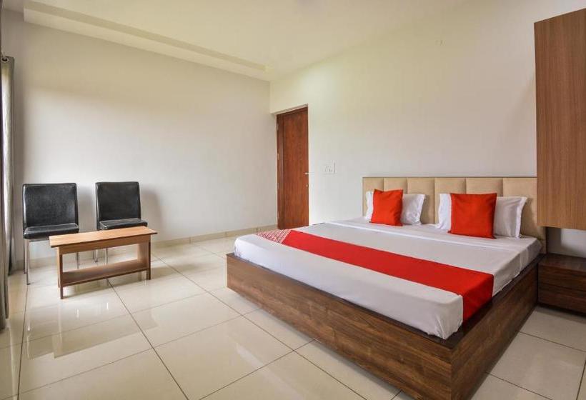 هتل Oyo 69586  Moonwalk