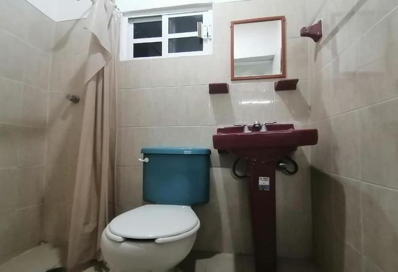 בית מלון כפרי Paradise