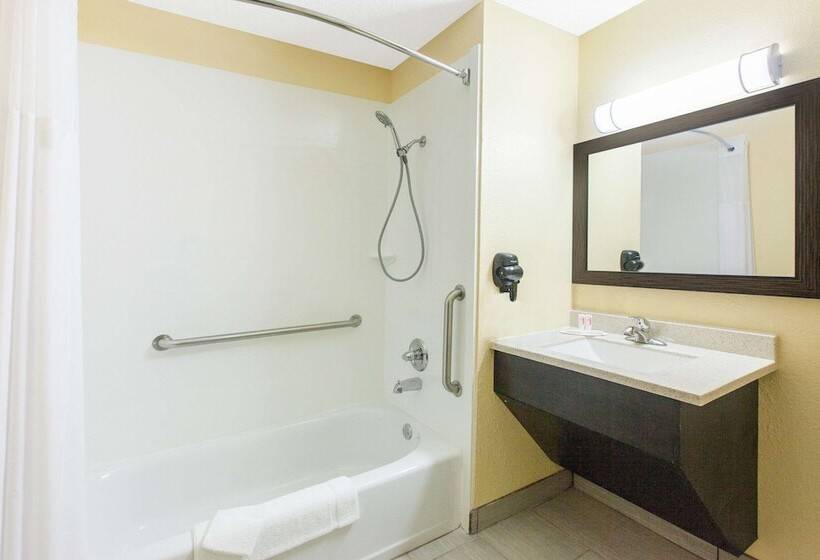 호텔 Days Inn By Wyndham Miami