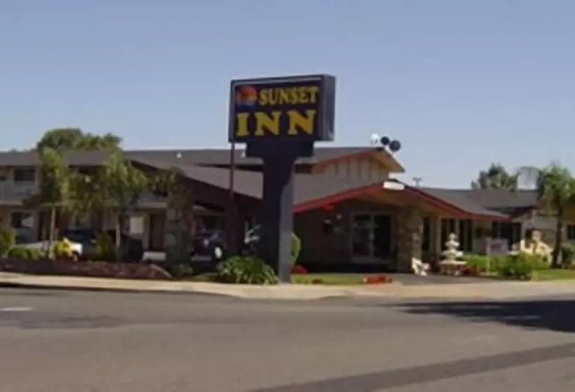 فندق Sunset Inn Lake Oroville