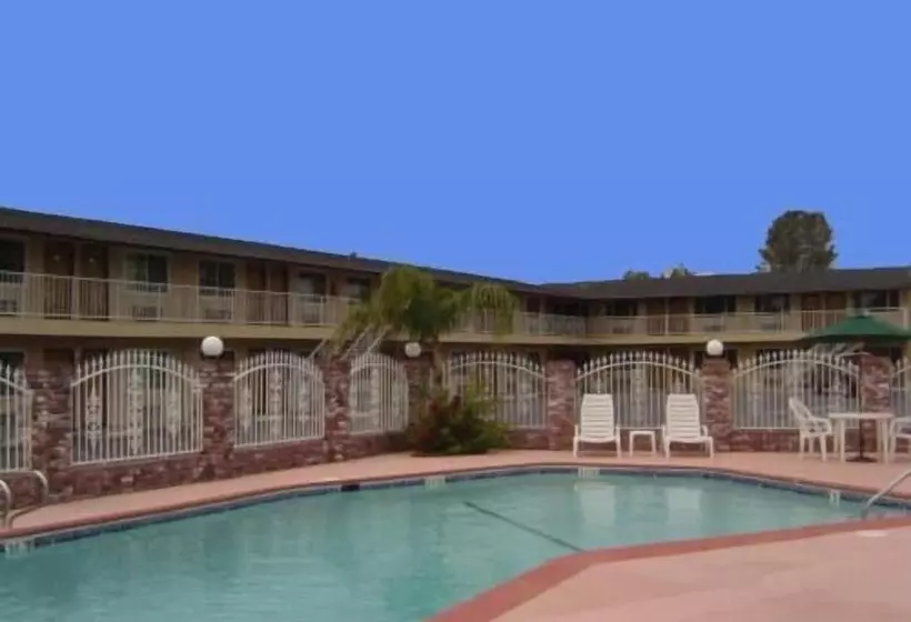 فندق Sunset Inn Lake Oroville