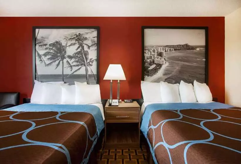 Отель Super 8 By Wyndham Chester/richmond Area