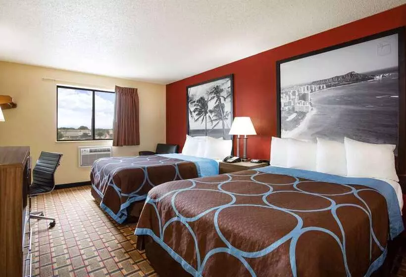 Отель Super 8 By Wyndham Chester/richmond Area