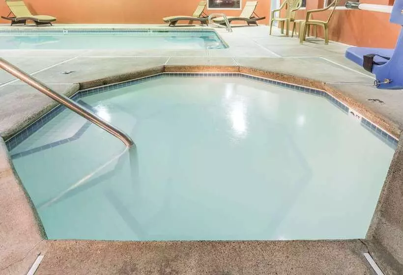 酒店 Super 8 By Wyndham Roseburg