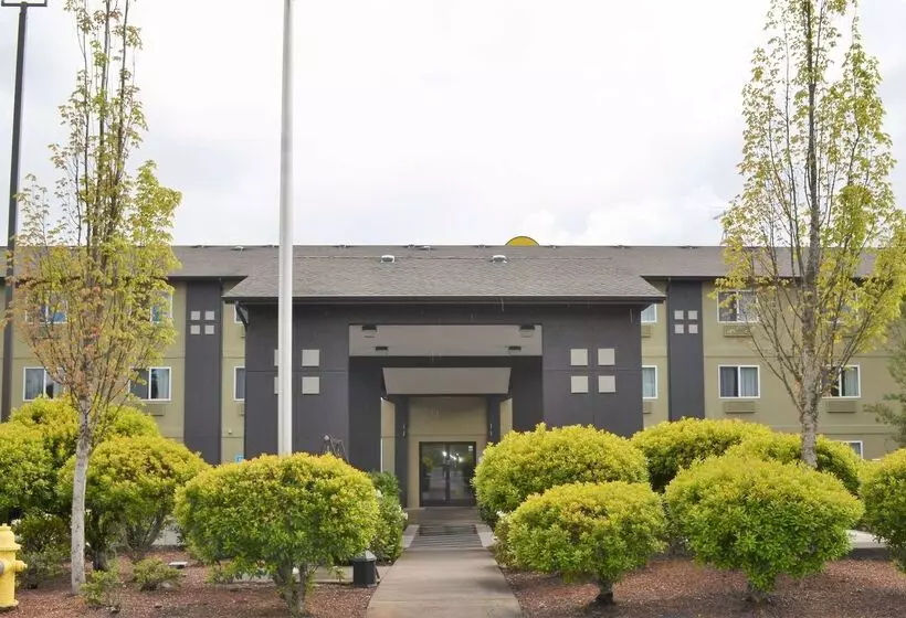 酒店 Super 8 By Wyndham Roseburg