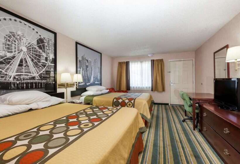 فندق Super 8 By Wyndham Yreka