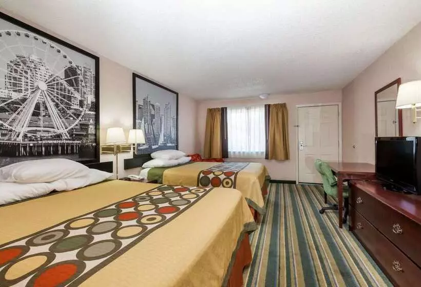 Отель Super 8 By Wyndham Yreka