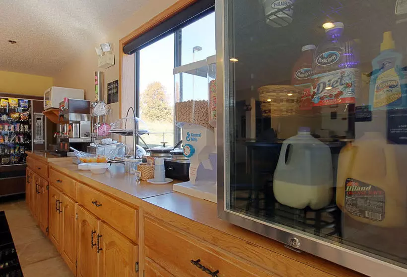 فندق على الطريق Americas Best Value Inn & Suites-Cassville Roaring River