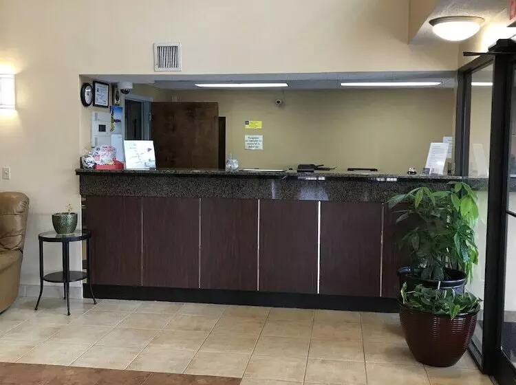 汽车旅馆 Carolina Inn & Suites Of Lake Norman