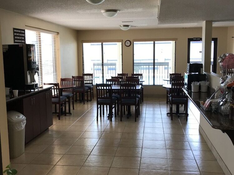 فندق على الطريق Carolina Inn & Suites Of Lake Norman