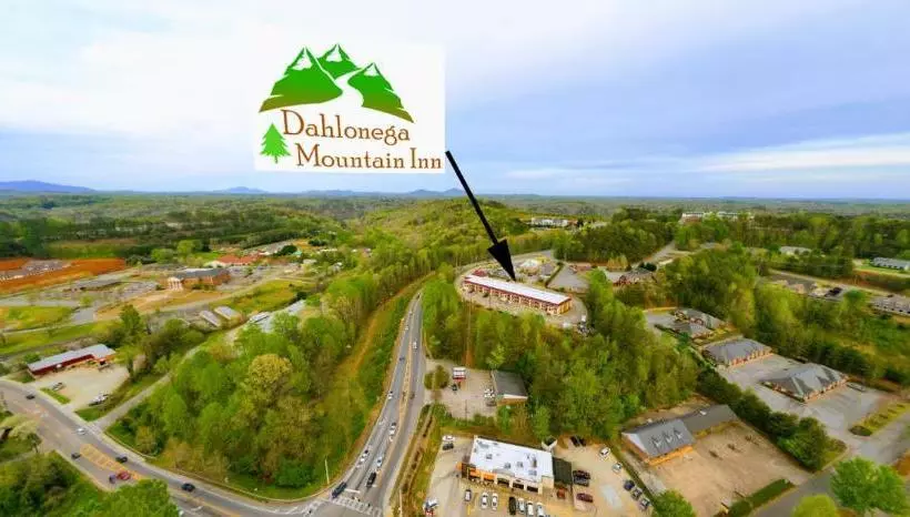 モーテル Dahlonega Mountain Inn