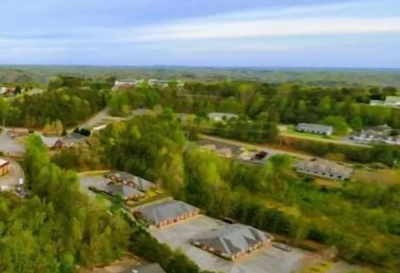 モーテル Dahlonega Mountain Inn