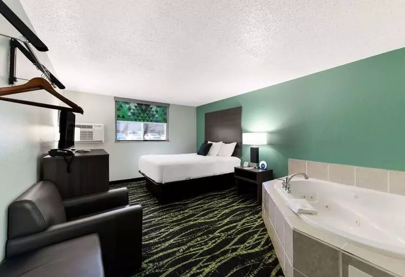 فندق على الطريق Baymont By Wyndham Liberty Mo