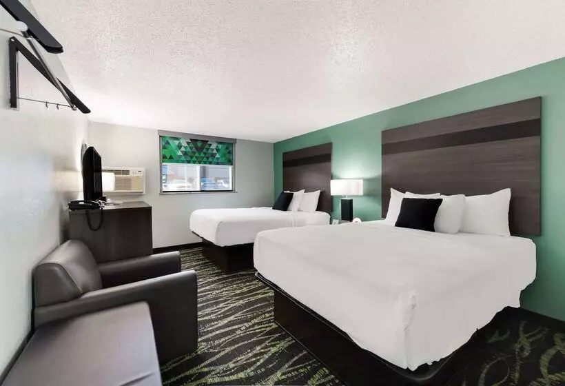 فندق على الطريق Baymont By Wyndham Liberty Mo