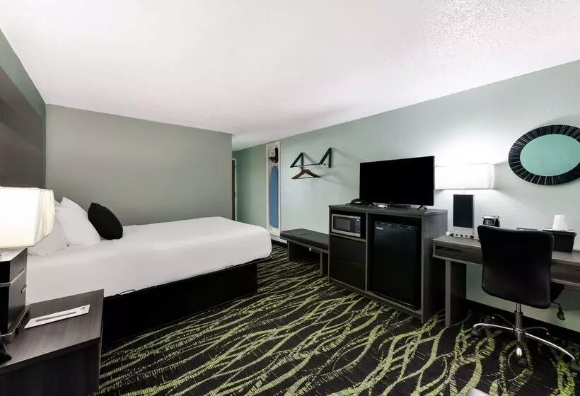 فندق على الطريق Baymont By Wyndham Liberty Mo