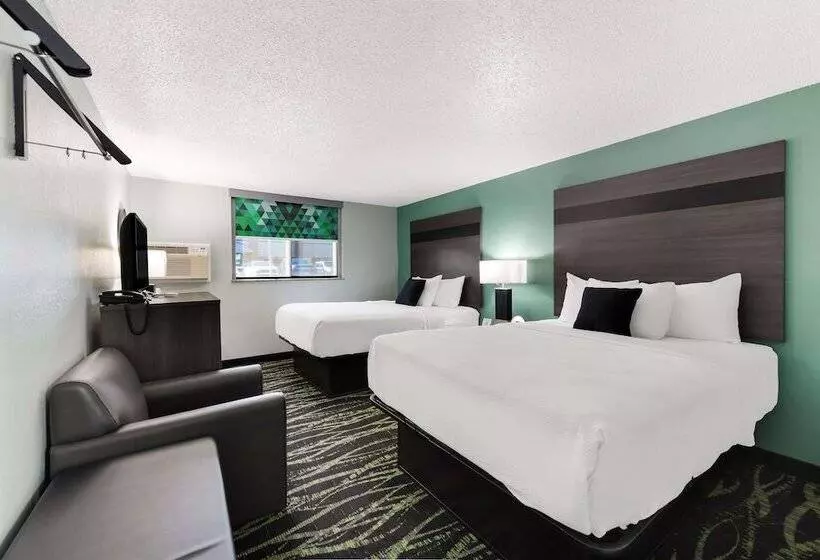 فندق على الطريق Baymont By Wyndham Liberty Mo