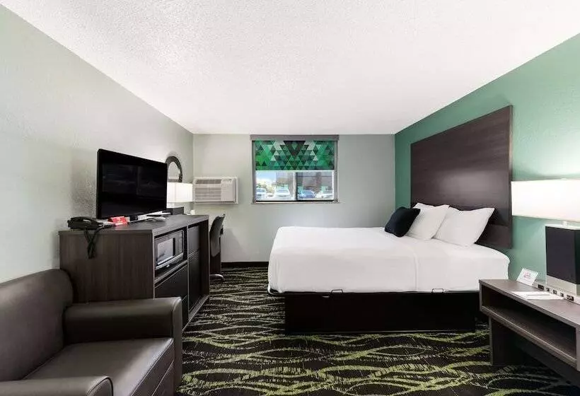 فندق على الطريق Baymont By Wyndham Liberty Mo