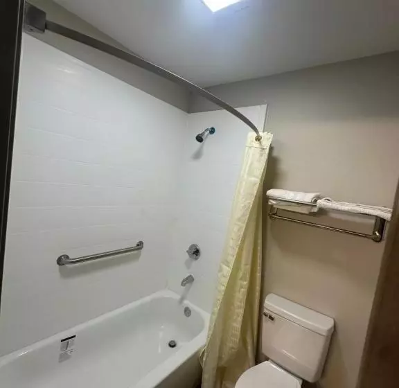 فندق على الطريق Rosewood Inn